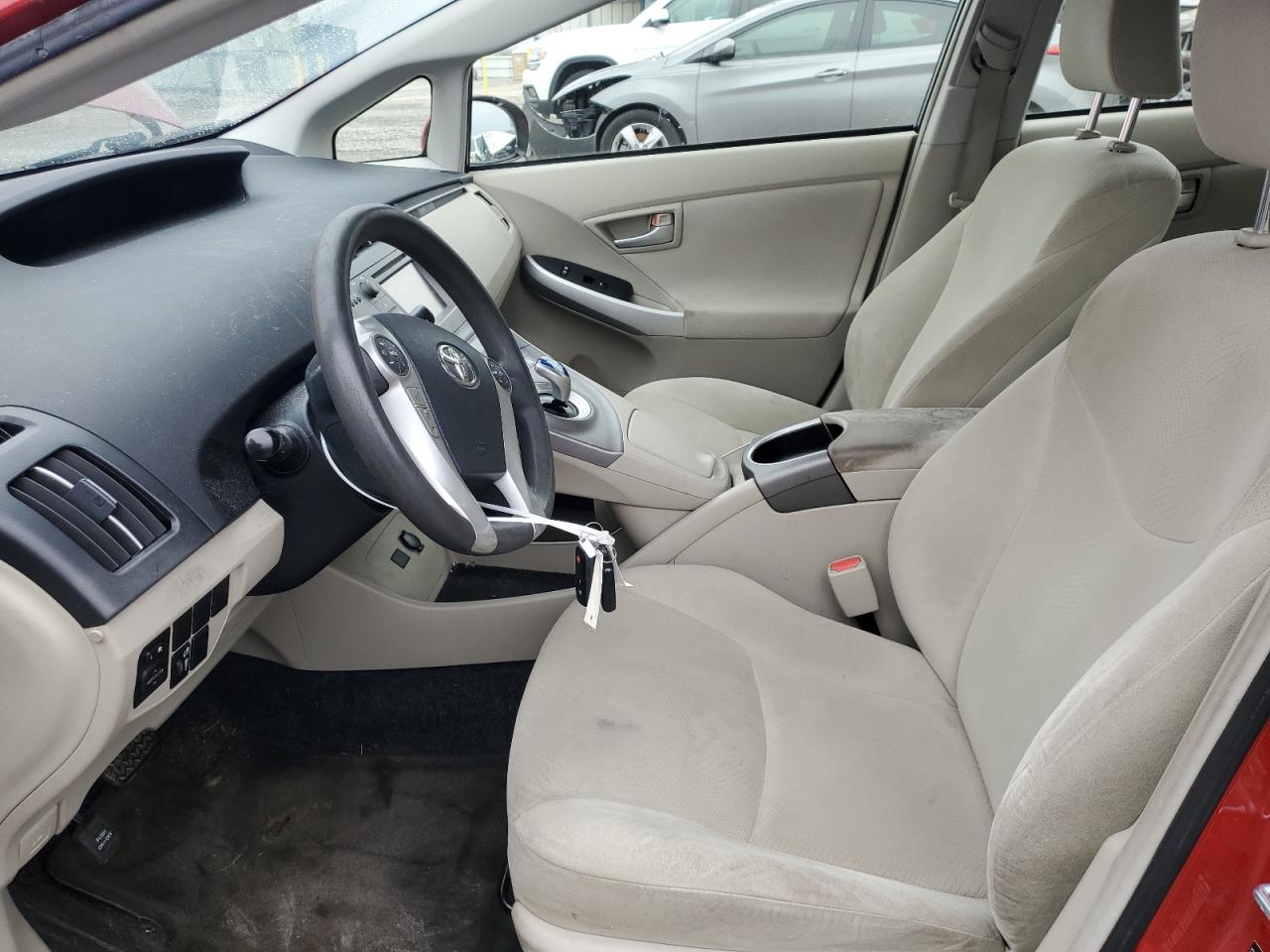 2014 Toyota Prius - Image 7