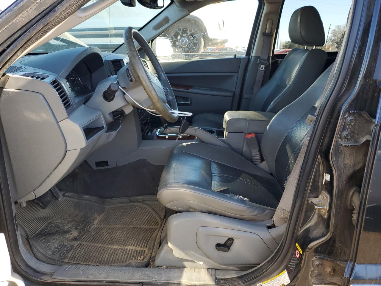 2005 Jeep Grand Cherokee - Image 7
