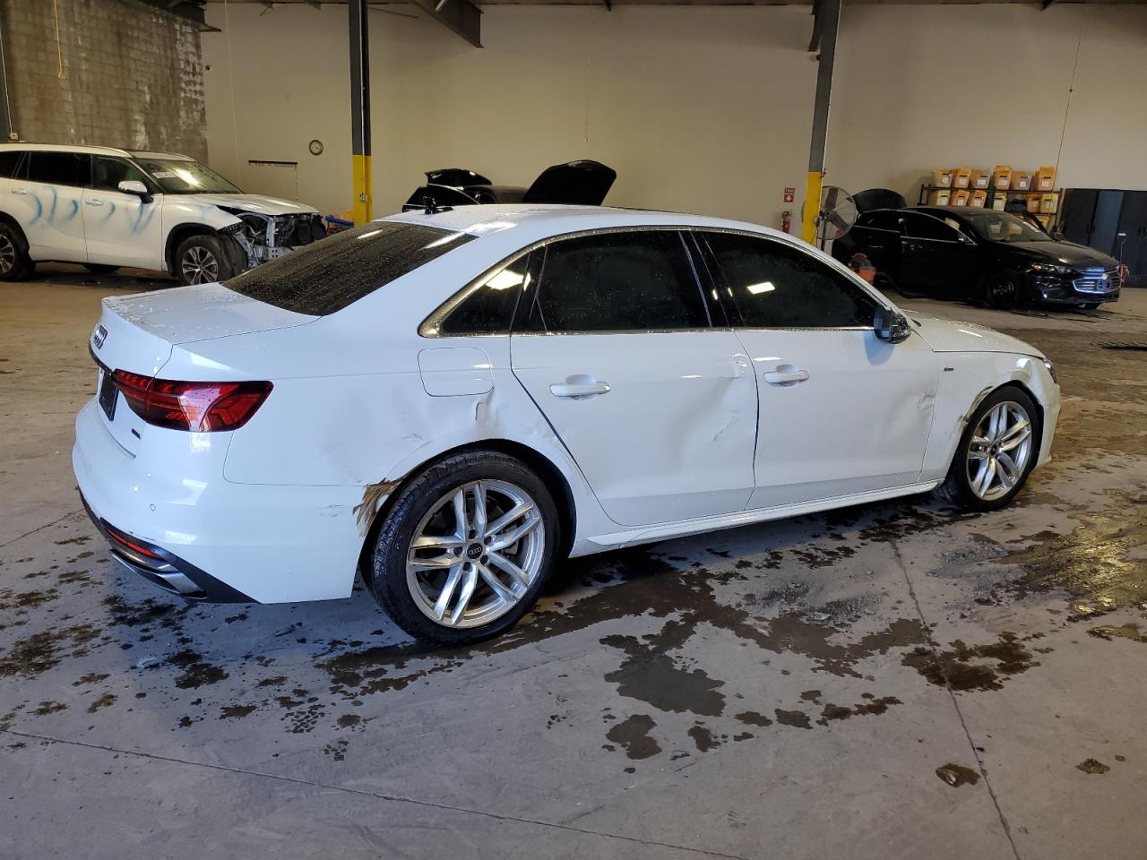 VIN WAUEAAF45NN007245 2022 AUDI A4 no.3