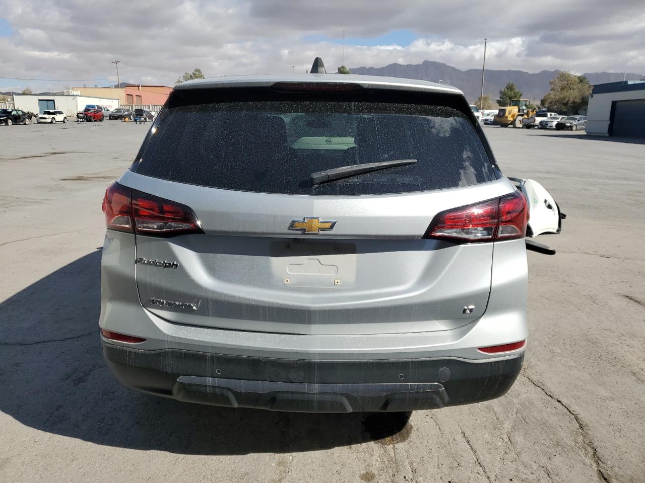 2022 Chevrolet Equinox - Image 6