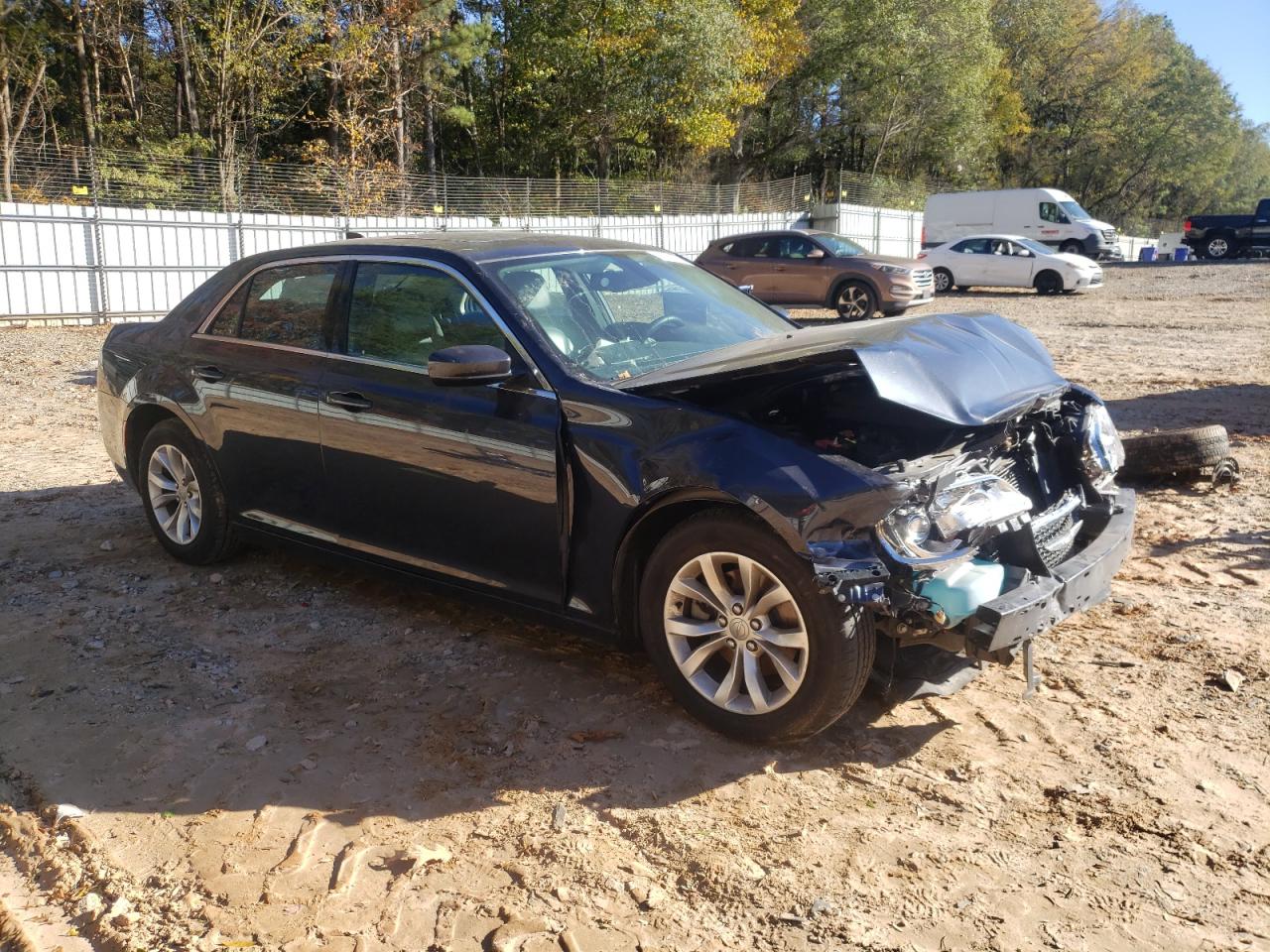 2016 Chrysler 300 - Image 4