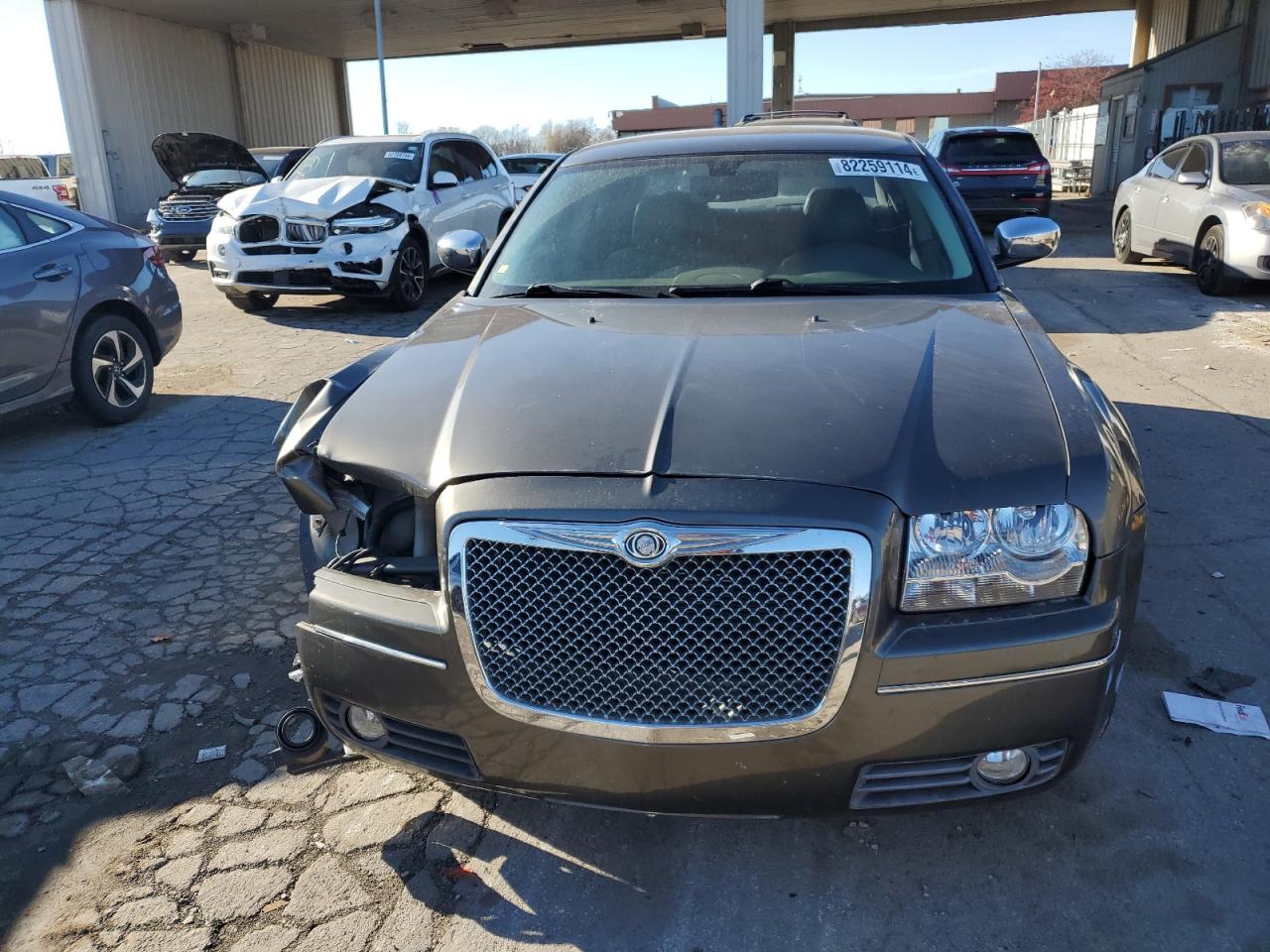 2010 Chrysler 300 - Image 5