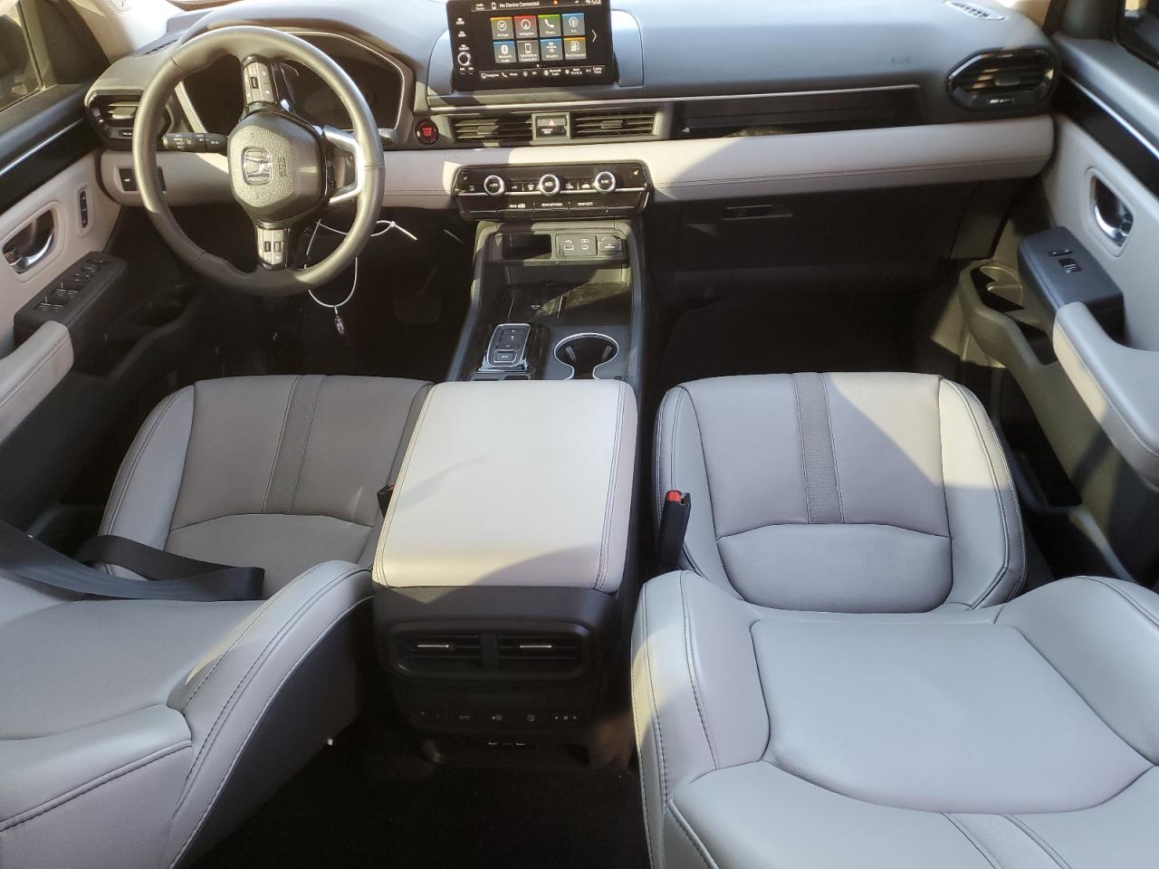 2024 Honda Pilot - Image 8