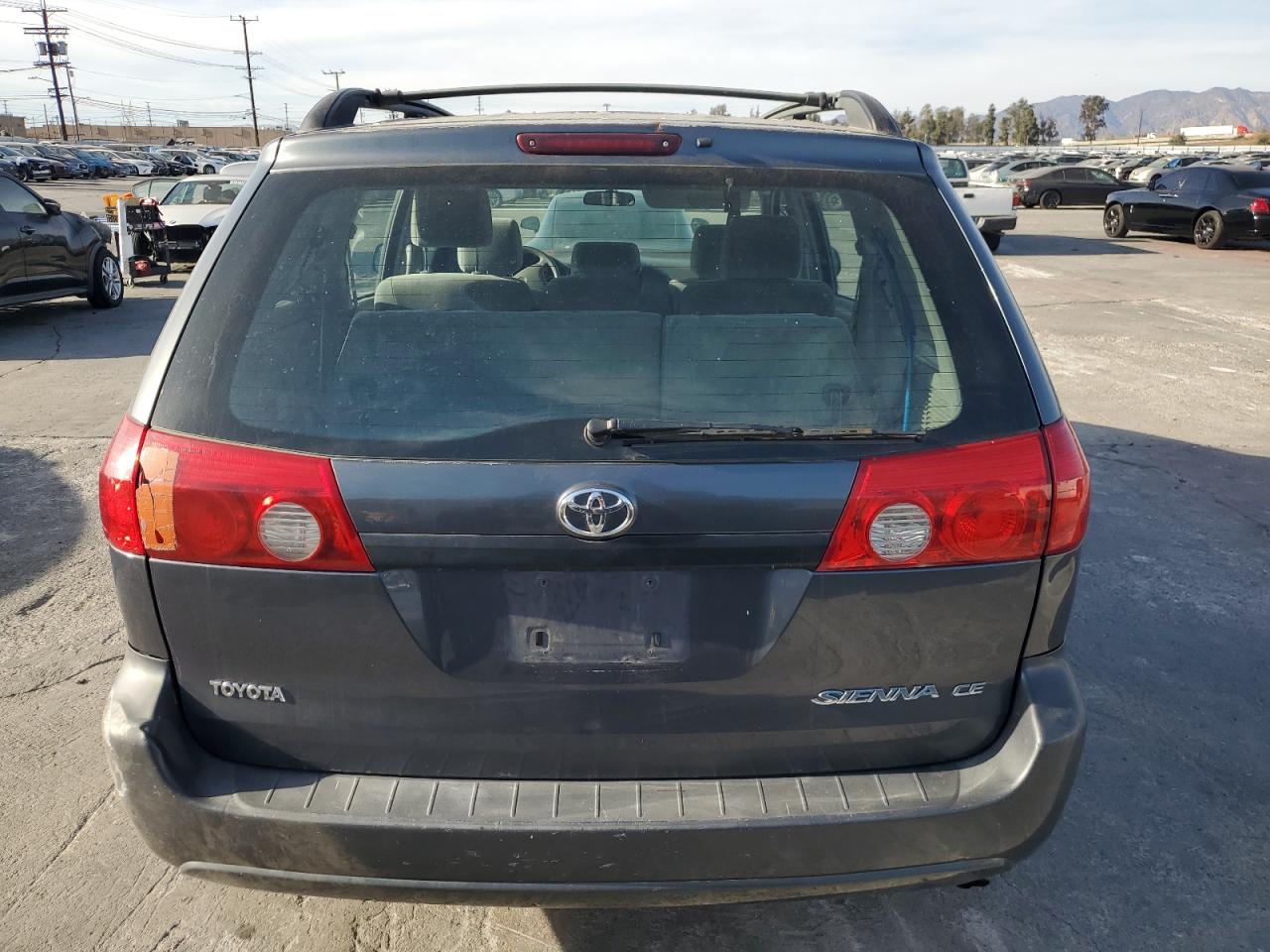 2007 Toyota Sienna Ce VIN: 5TDZK23C87S049702 Lot: 81590574