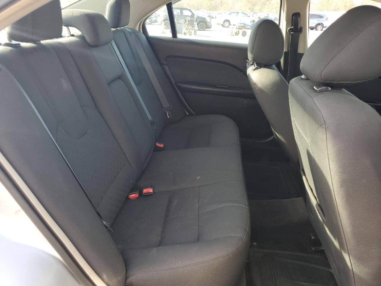 2012 Ford Fusion - Image 10