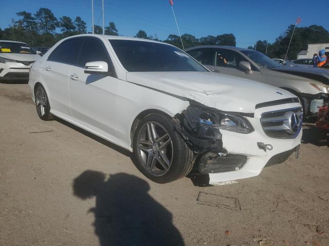 Sedans MERCEDES-BENZ E-CLASS 2015 Biały