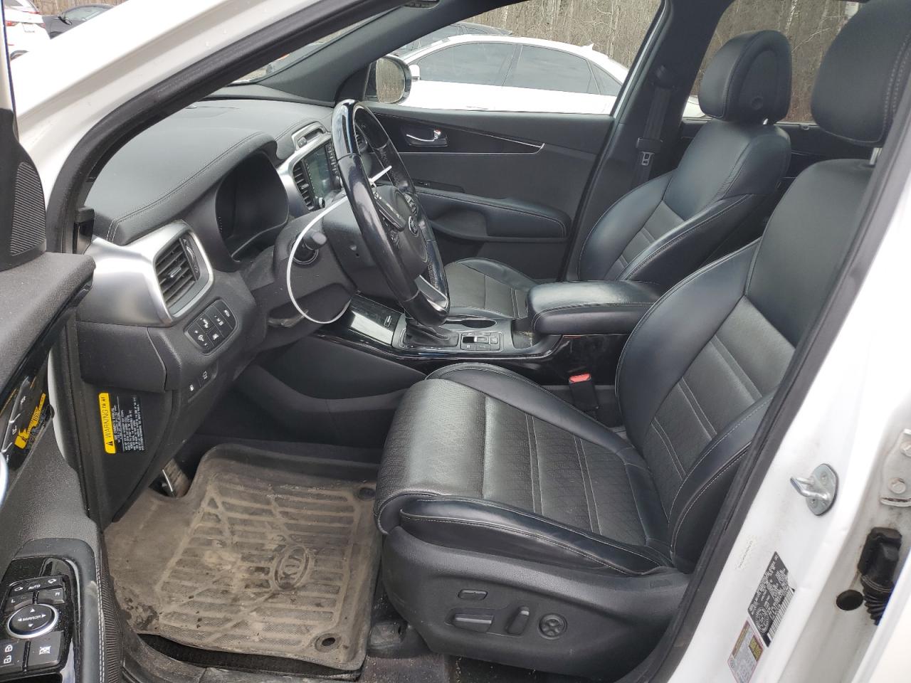 2016 Kia Sorento - Image 7