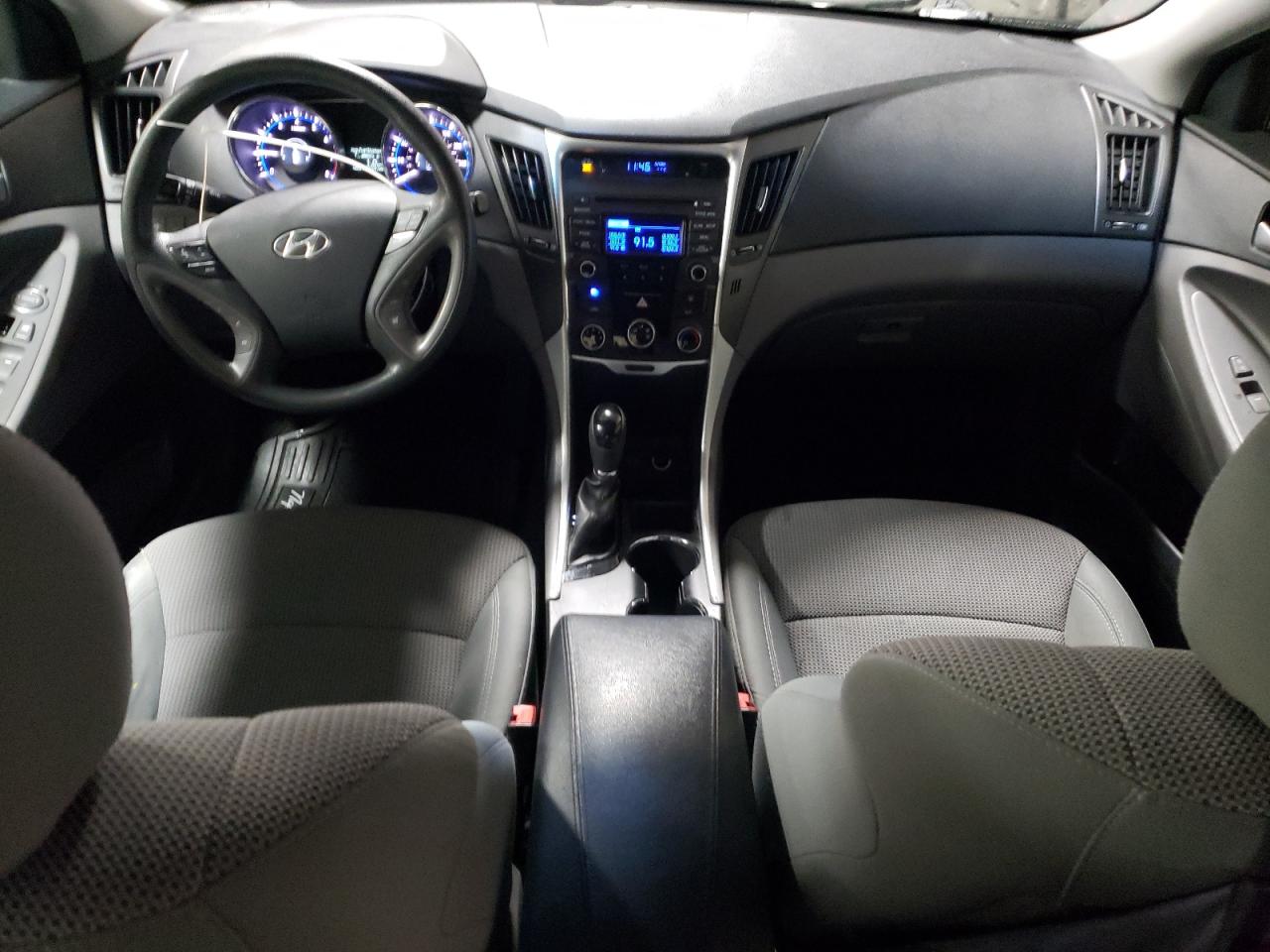 2014 Hyundai Sonata - Image 8