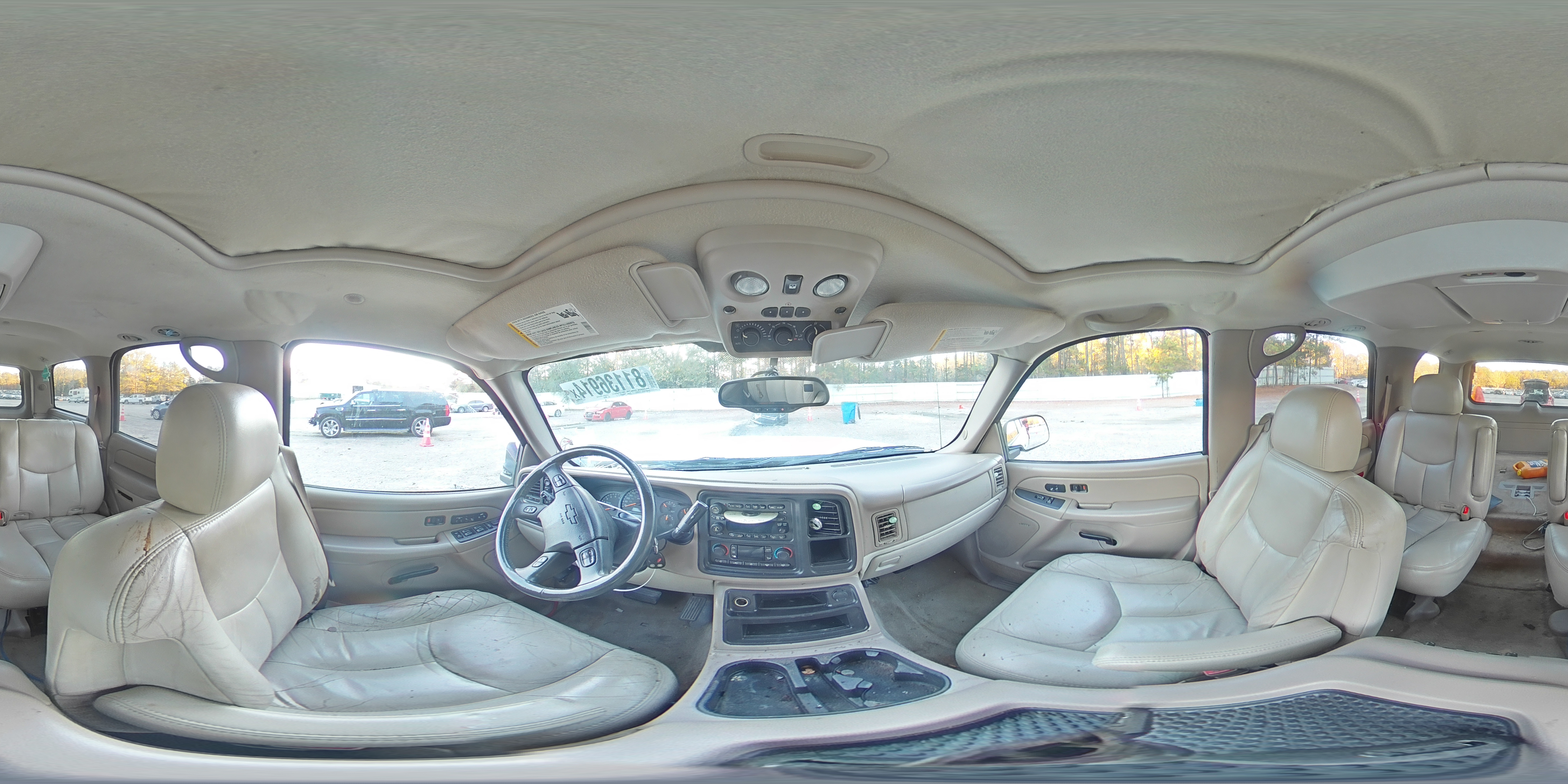 2005 Chevrolet Tahoe - Image 14