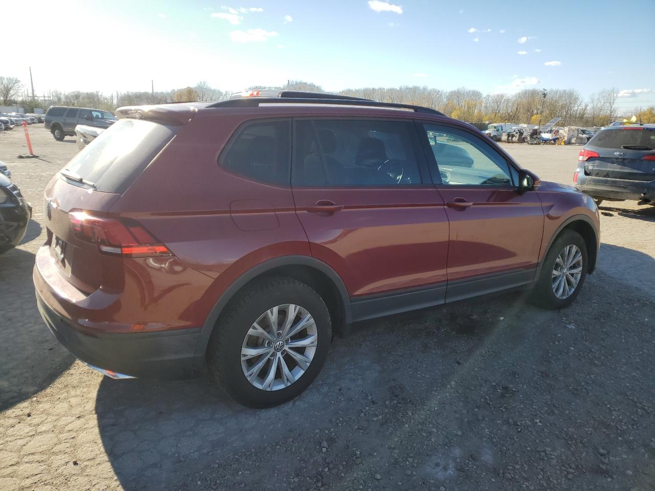2019 Volkswagen Tiguan - Image 3