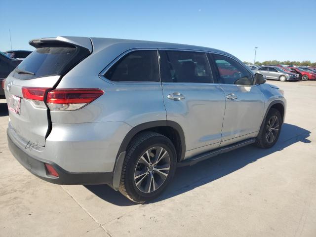  TOYOTA HIGHLANDER 2018 Серый