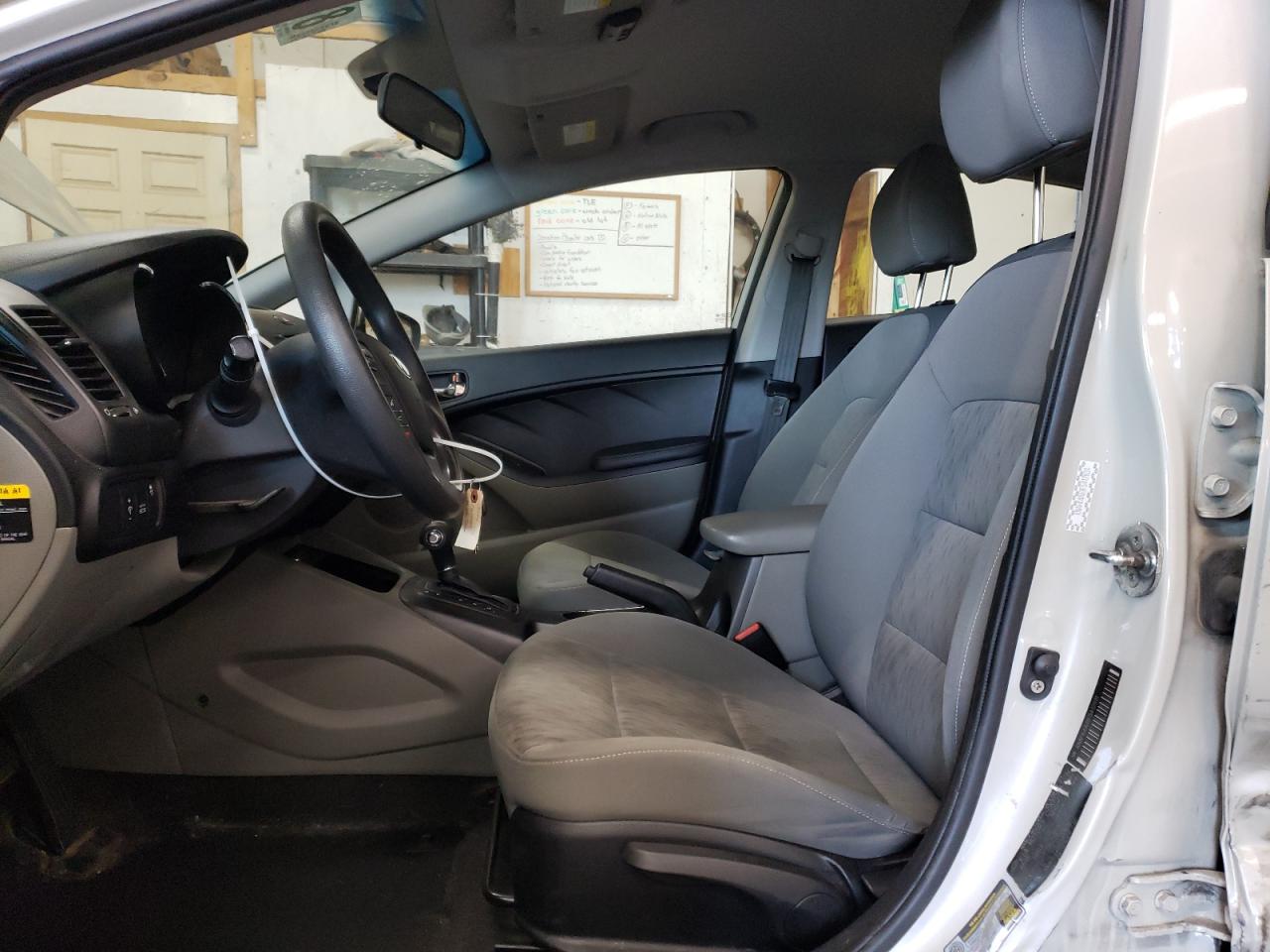 2015 Kia Forte - Image 7