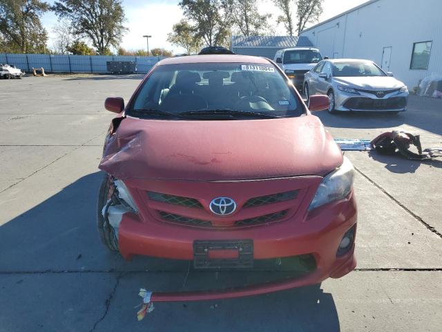  TOYOTA COROLLA 2012 Czerwony