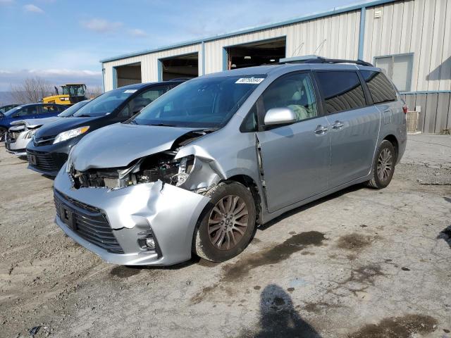 2019 Toyota Sienna Xle