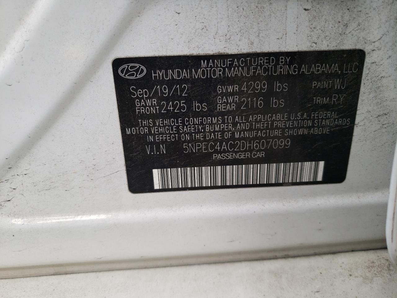 2013 Hyundai Sonata - Image 14