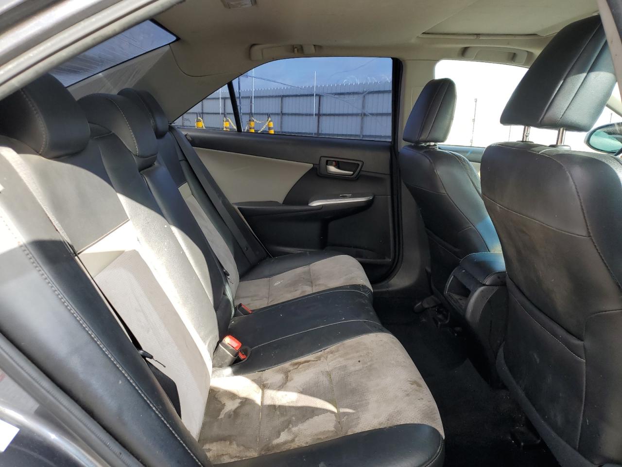 2012 Toyota Camry - Image 10
