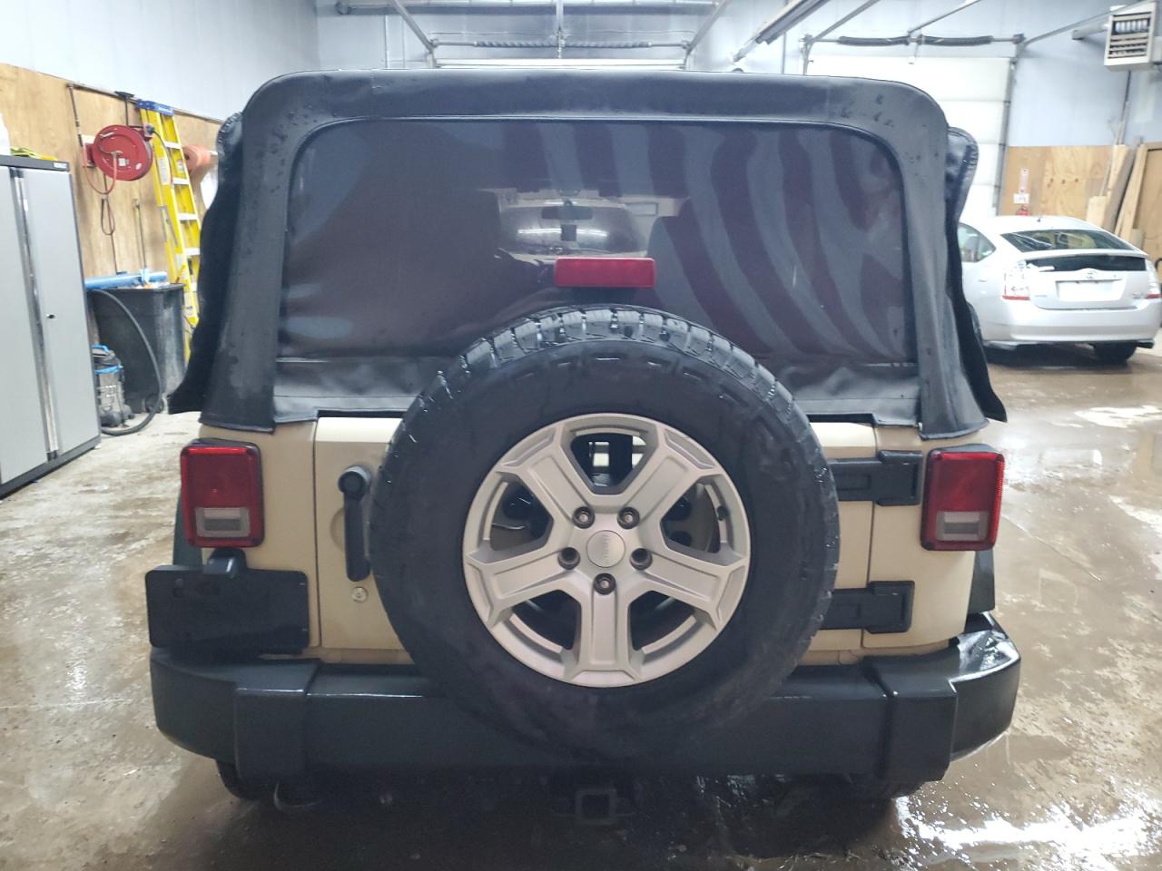 2011 Jeep Wrangler - Image 6
