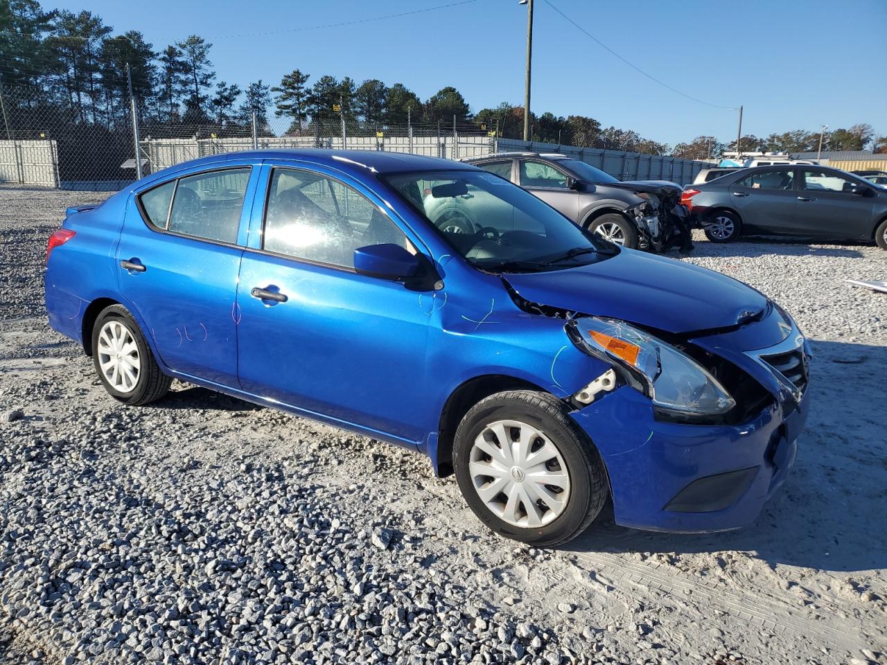 2017 Nissan Versa - Image 4