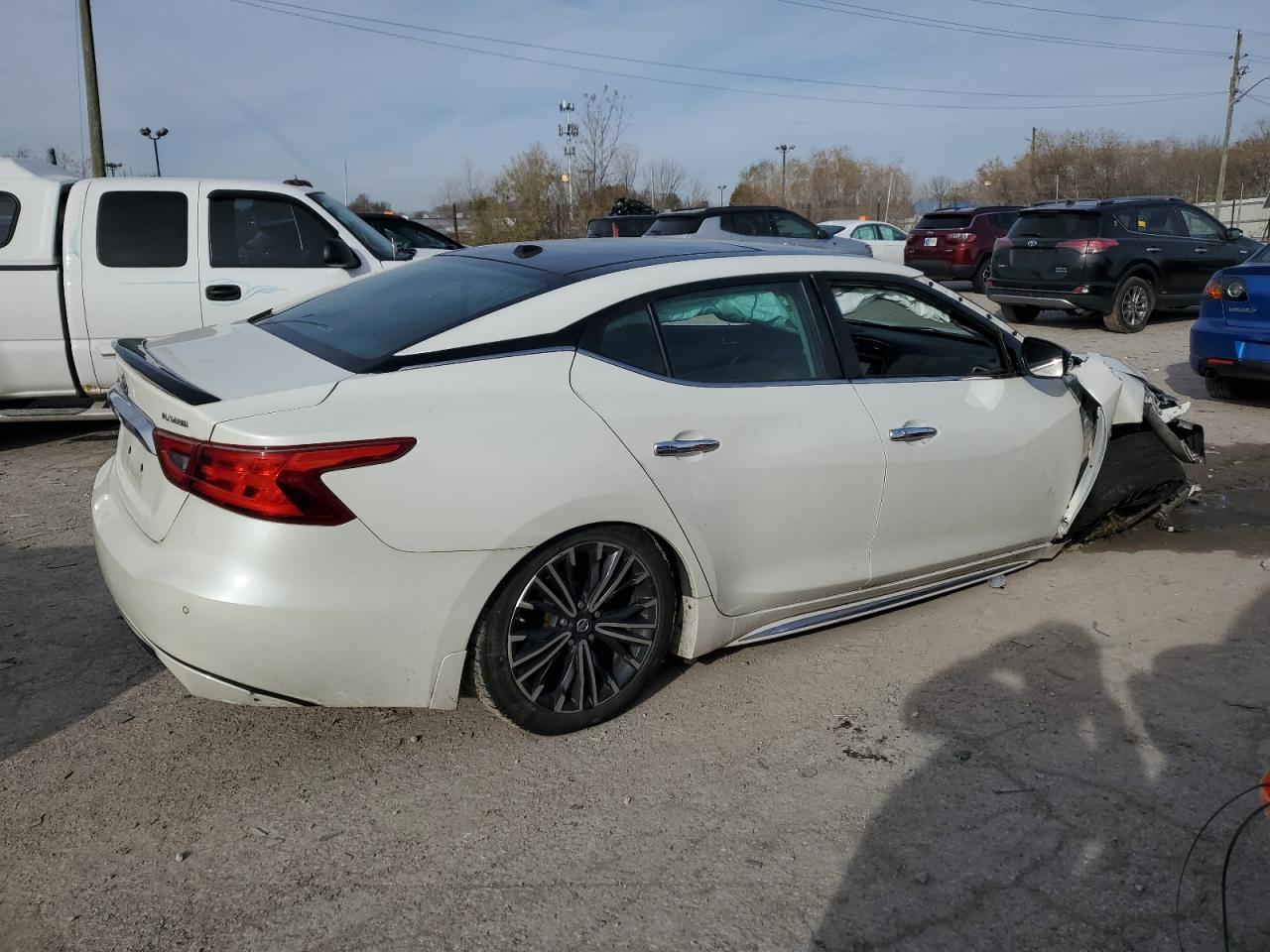 2017 Nissan Maxima - Image 3