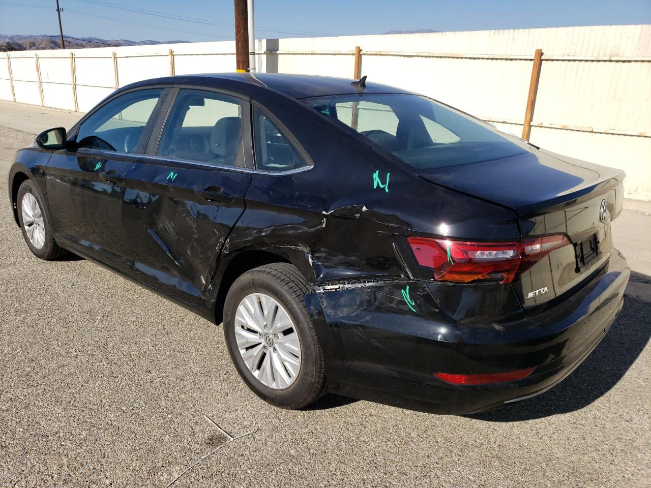 2019 Volkswagen Jetta - Image 2