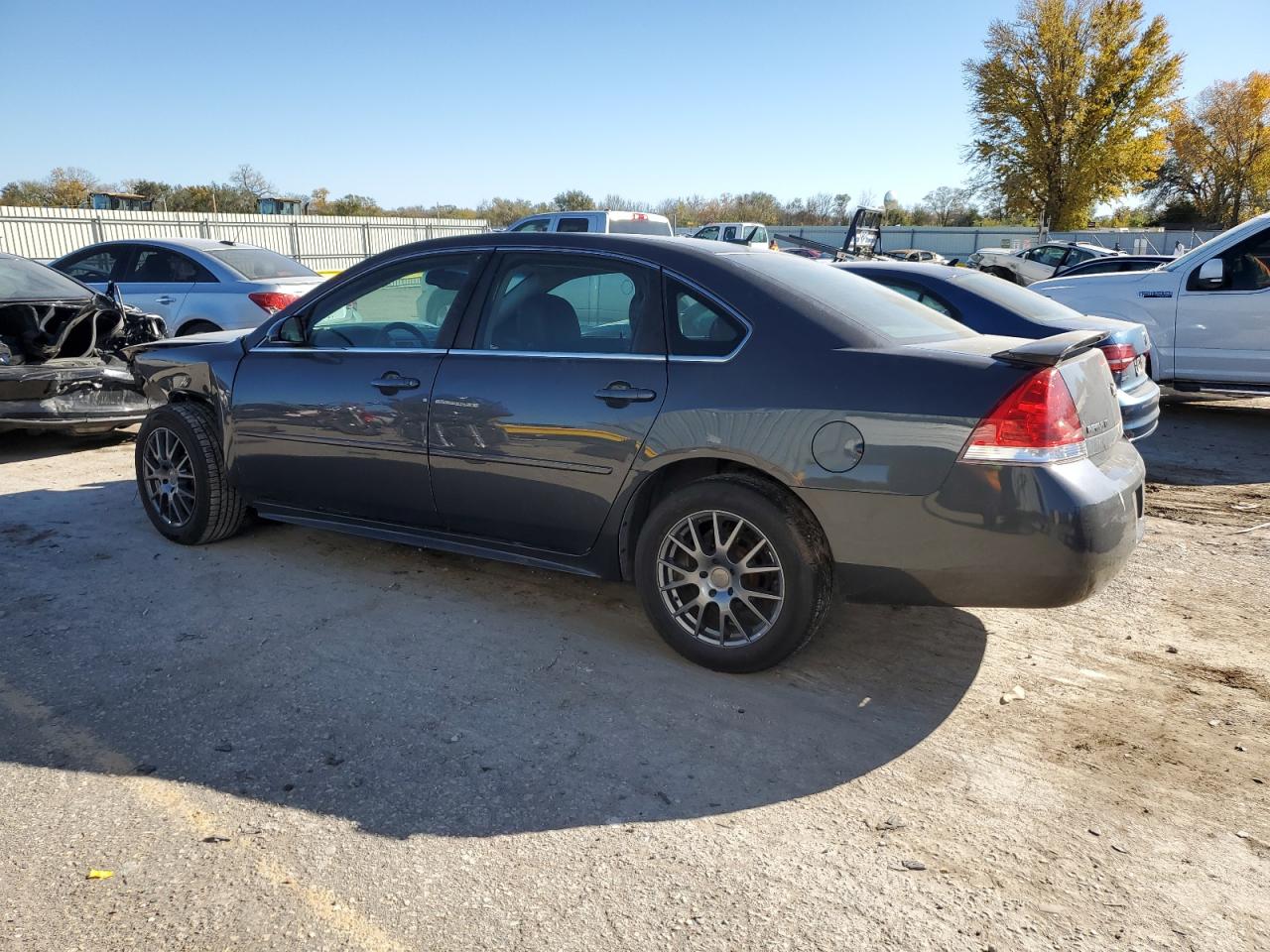 2010 Chevrolet Impala - Image 2