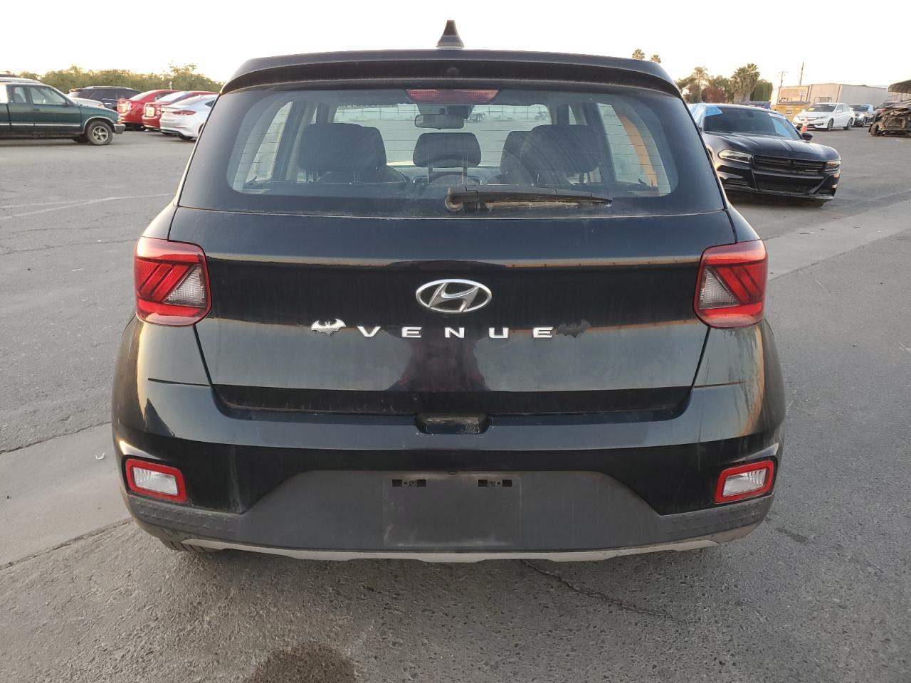 2021 Hyundai Venue Se VIN: KMHRB8A3XMU077025 Lot: 80065044