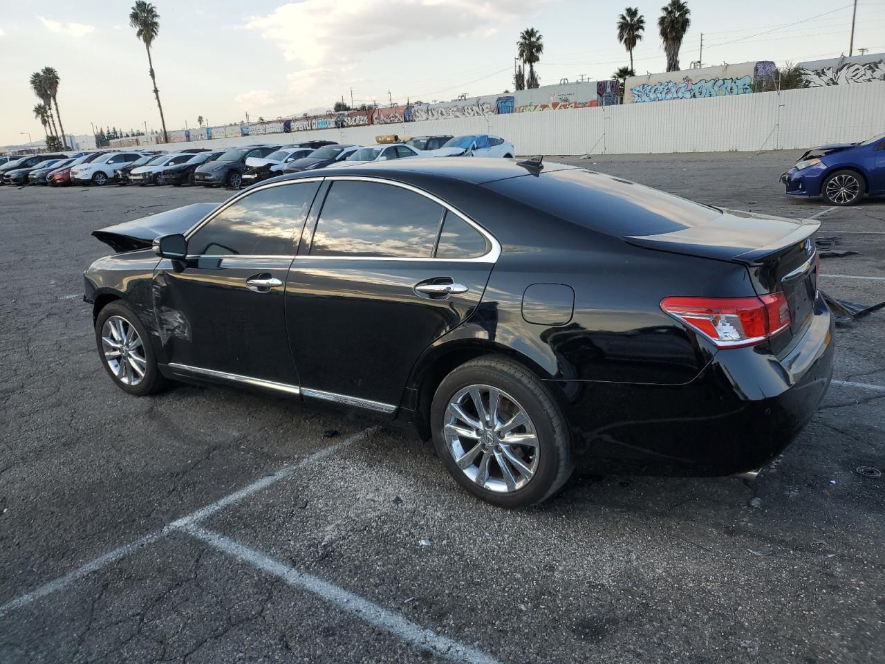 2012 Lexus ES - Image 2