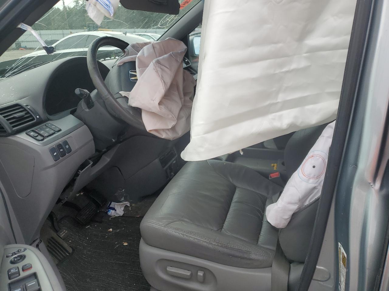 2010 Honda Odyssey - Image 7
