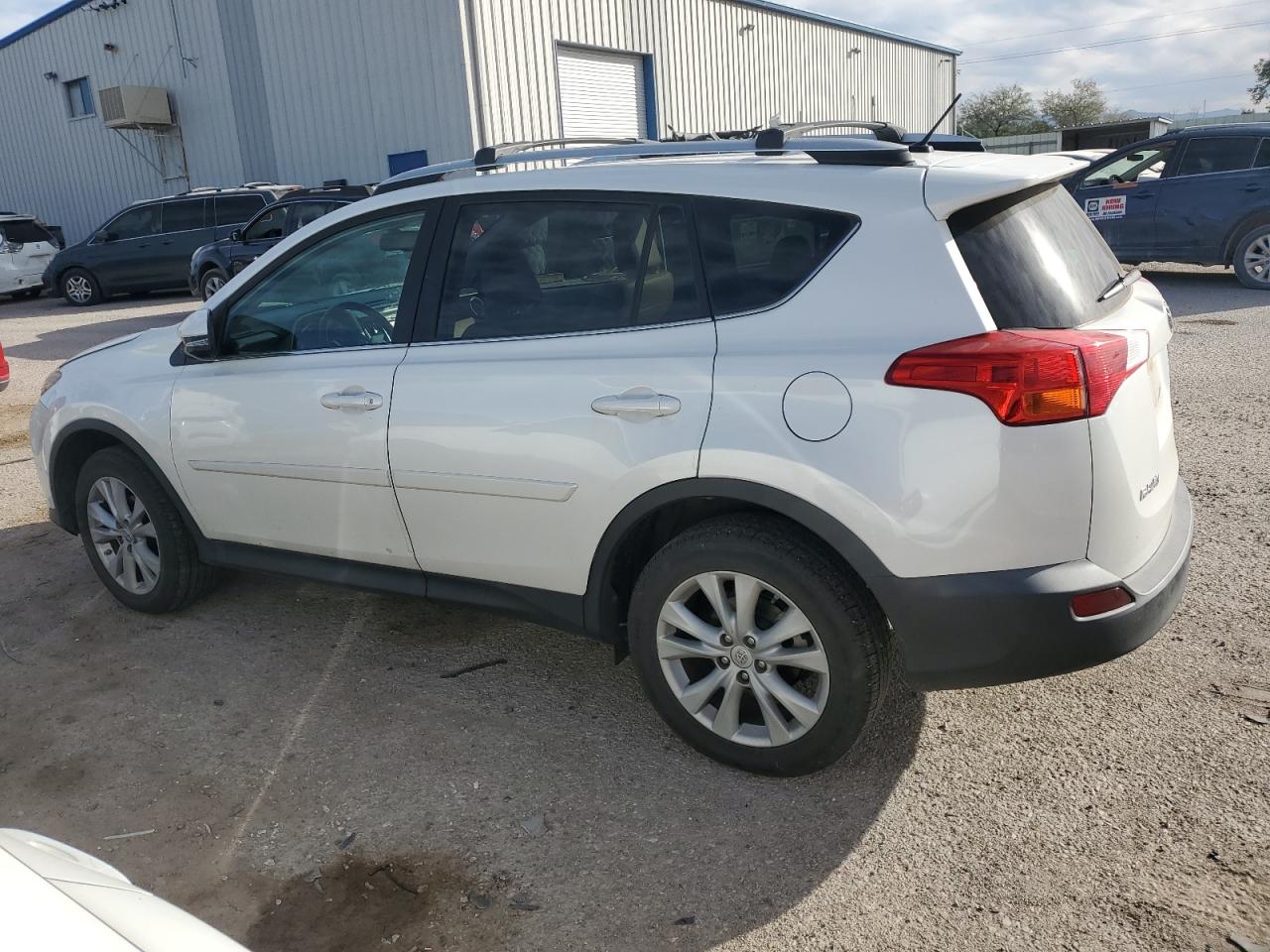 VIN 2T3DFREV1DW123218 2013 TOYOTA RAV4 no.2