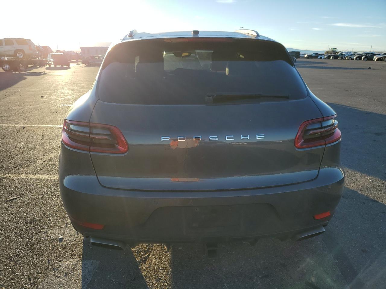 2018 Porsche Macan - Image 6