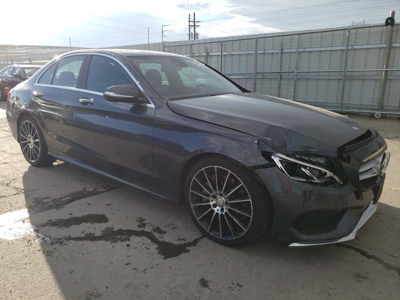 VIN 55SWF4KB3FU083026 2015 MERCEDES-BENZ C-CLASS no.4