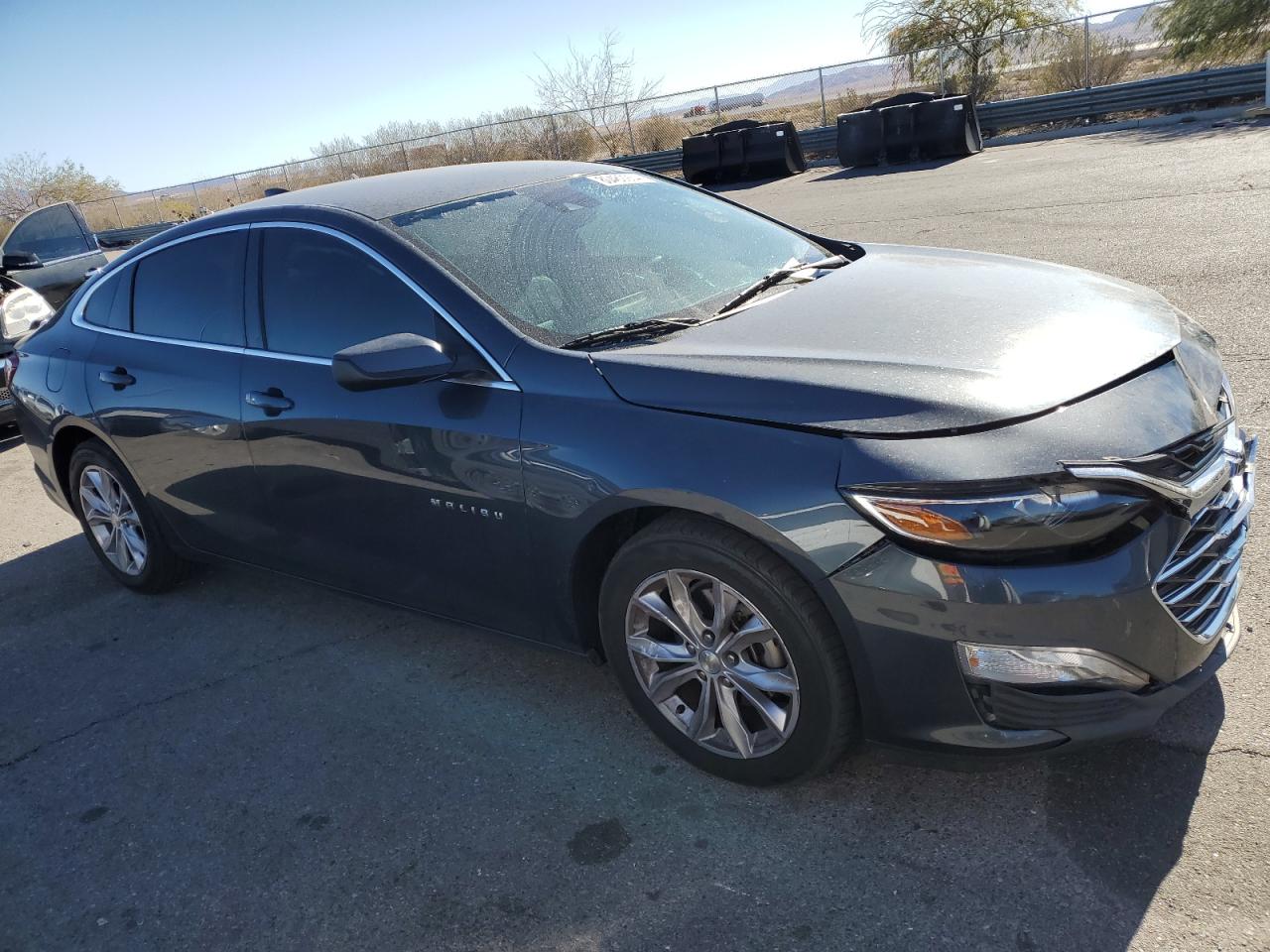 2019 Chevrolet Malibu - Image 4