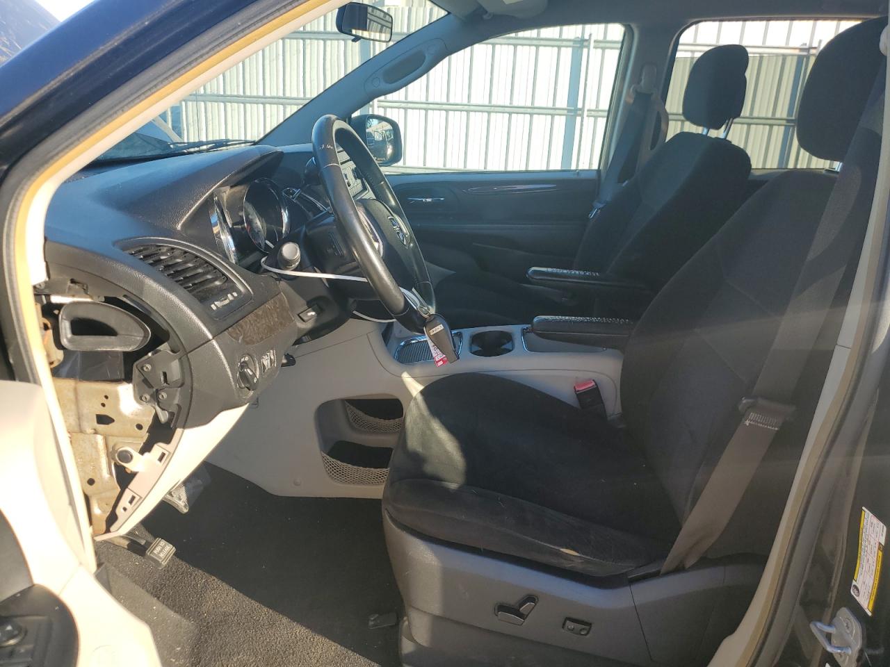 2012 Dodge Caravan - Image 7