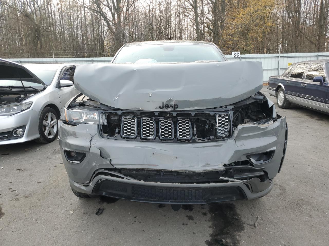 2020 Jeep Grand Cherokee - Image 5