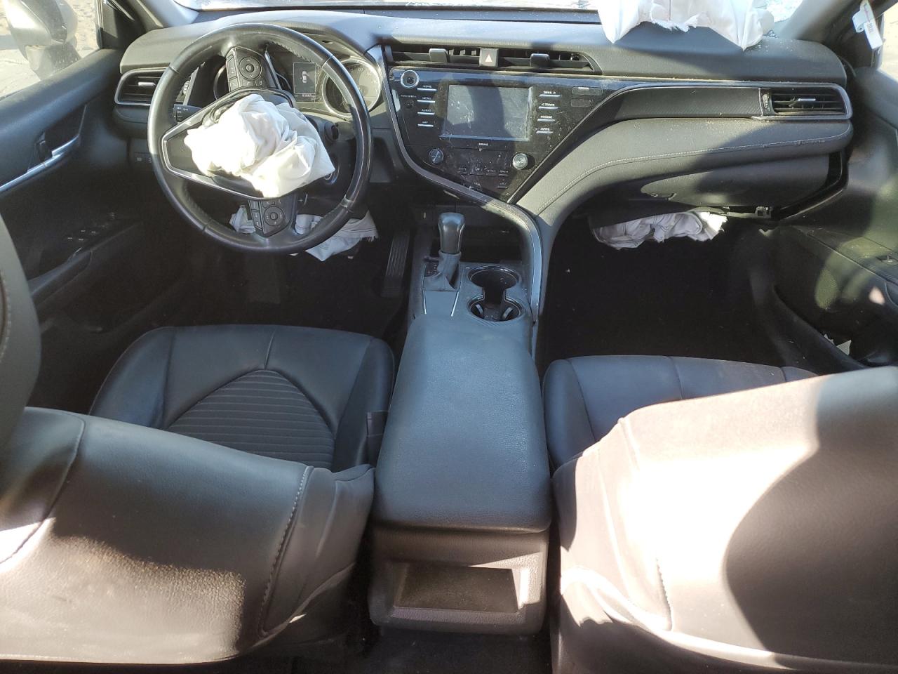 2020 Toyota Camry - Image 8