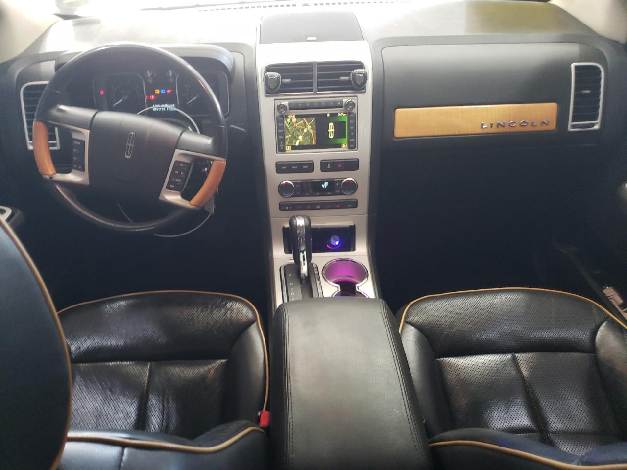 2009 Lincoln MKX - Image 8