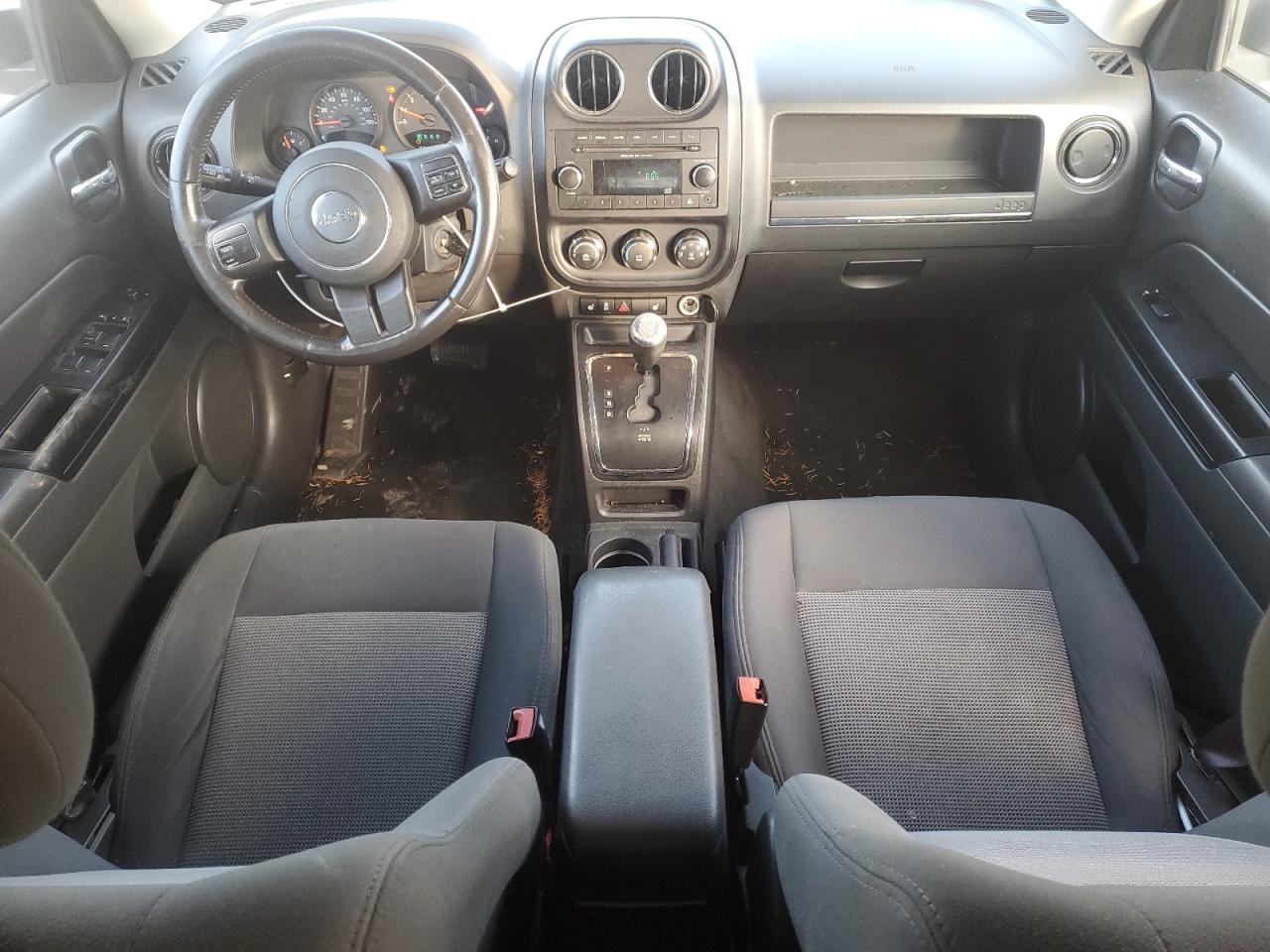 2012 Jeep Liberty (Patriot) - Image 8