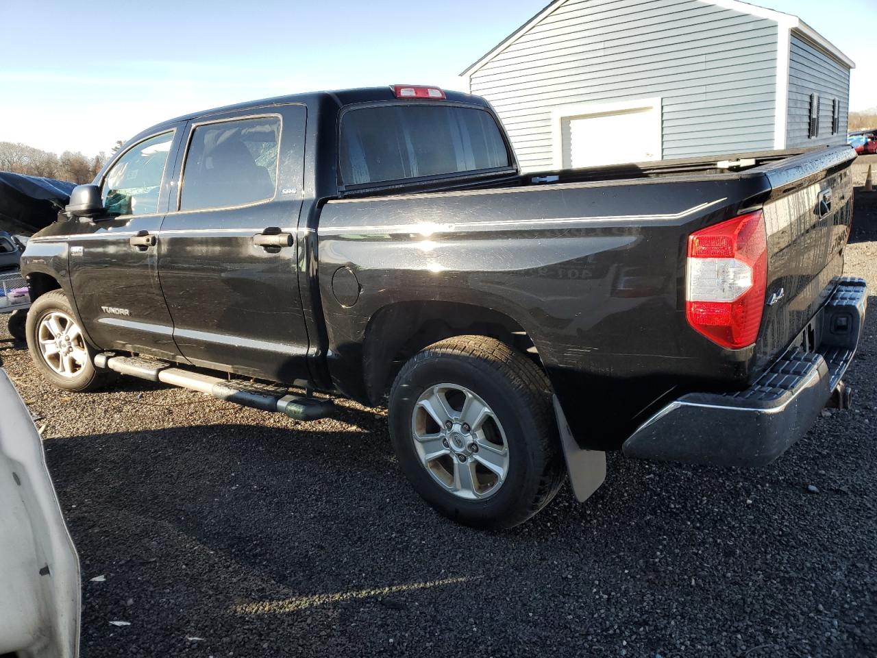 2016 Toyota Tundra - Image 2