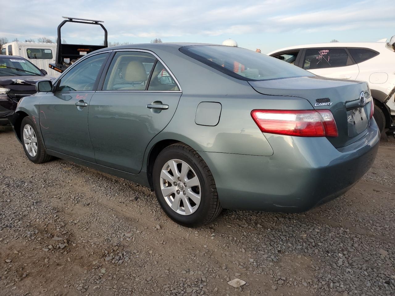 2007 Toyota Camry - Image 2
