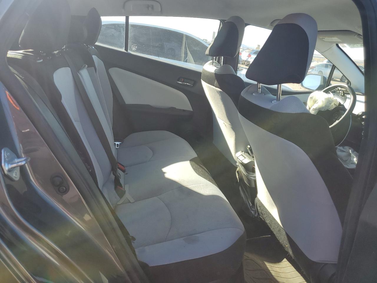 2019 Toyota Prius - Image 10