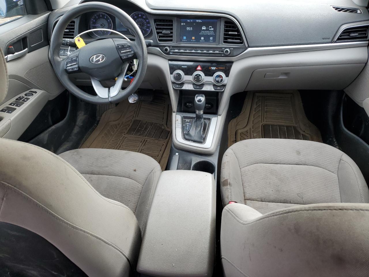 2019 Hyundai Elantra - Image 8