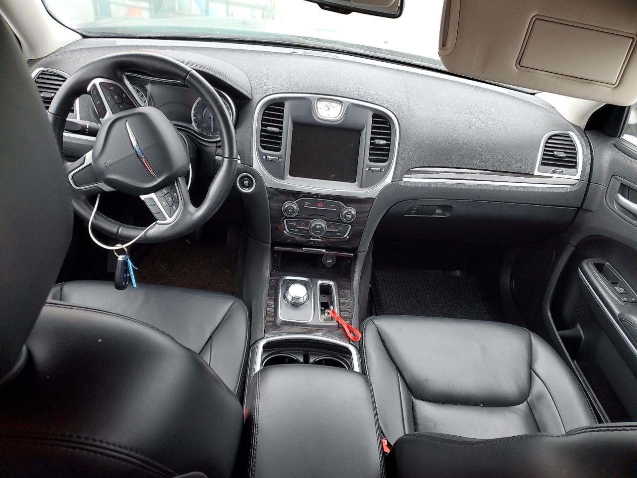 2015 Chrysler 300 - Image 8