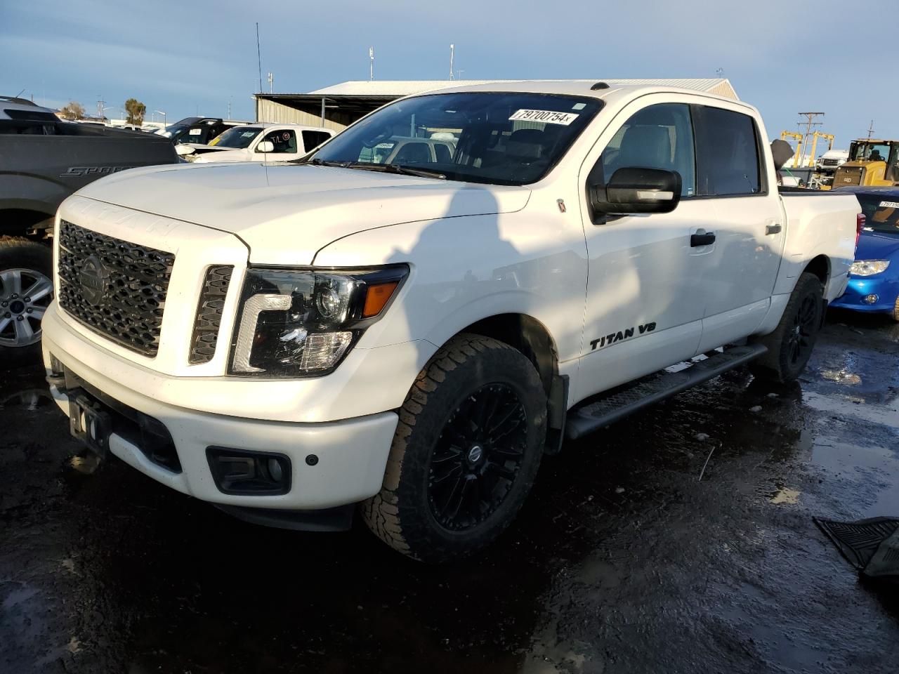 2018 NISSAN TITAN