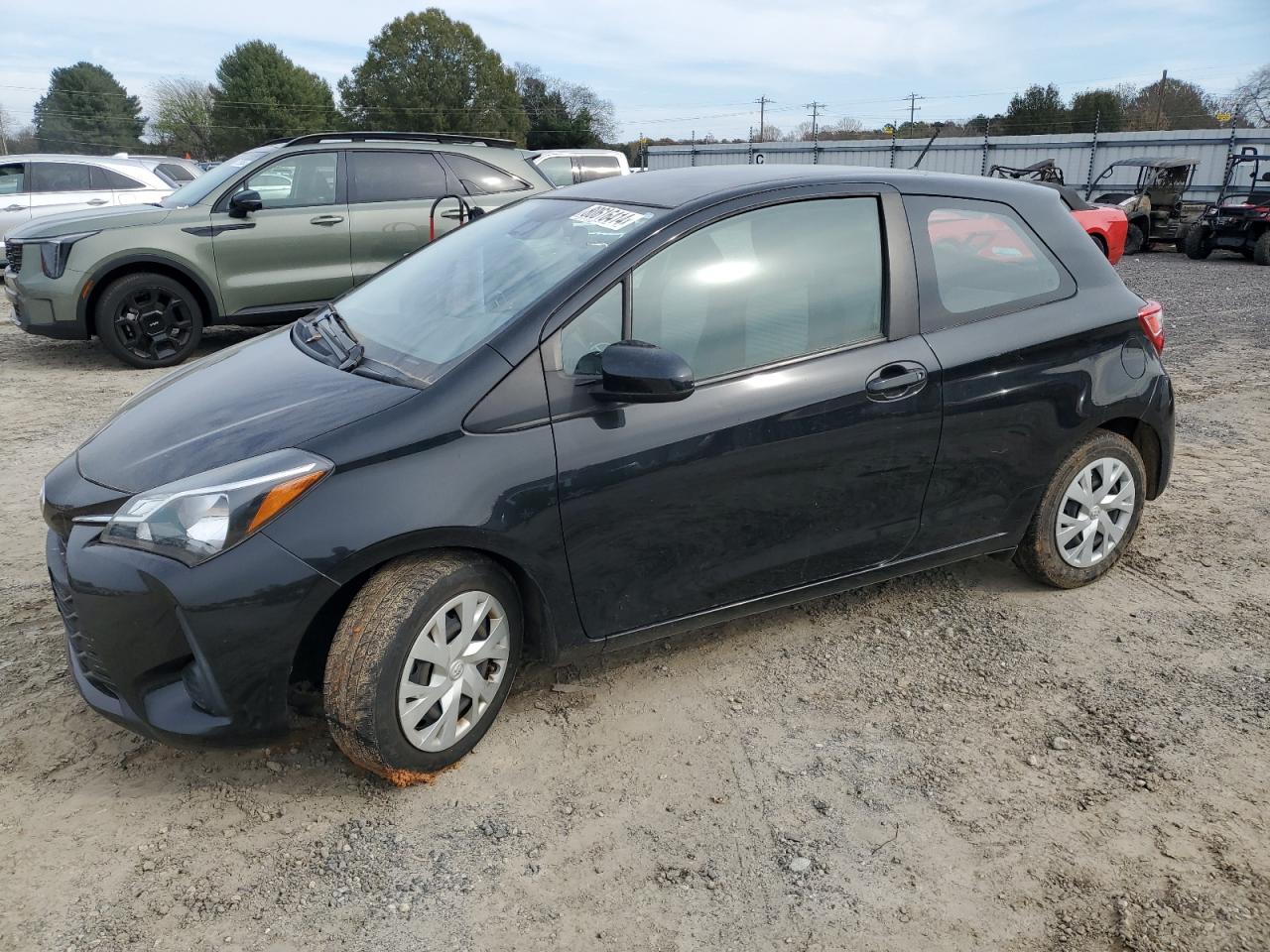 VIN VNKJTUD33JA097608 2018 TOYOTA YARIS no.1