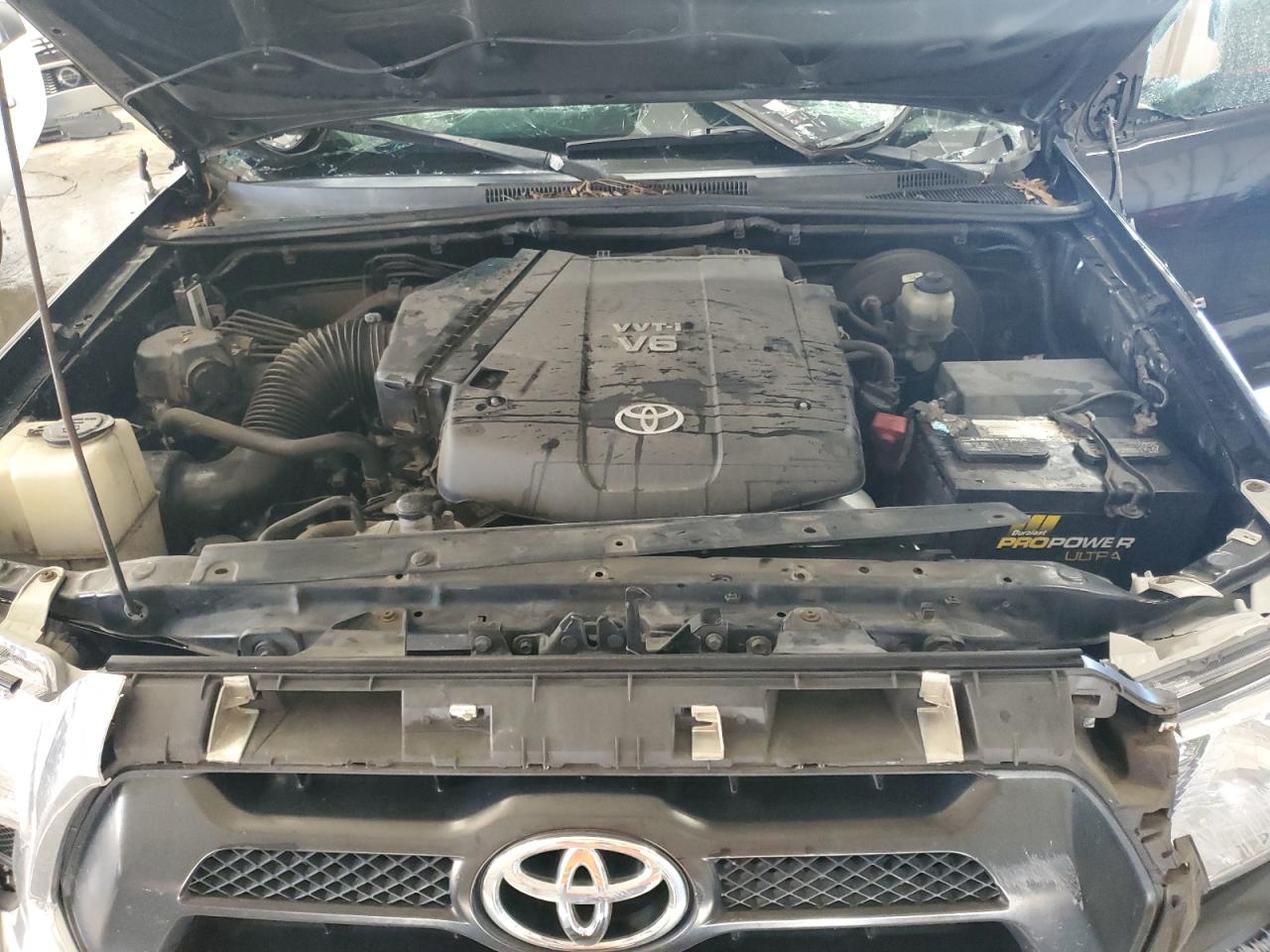 2012 Toyota Tacoma - Image 12