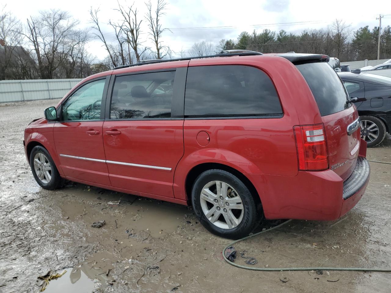 2008 Dodge Caravan - Image 2