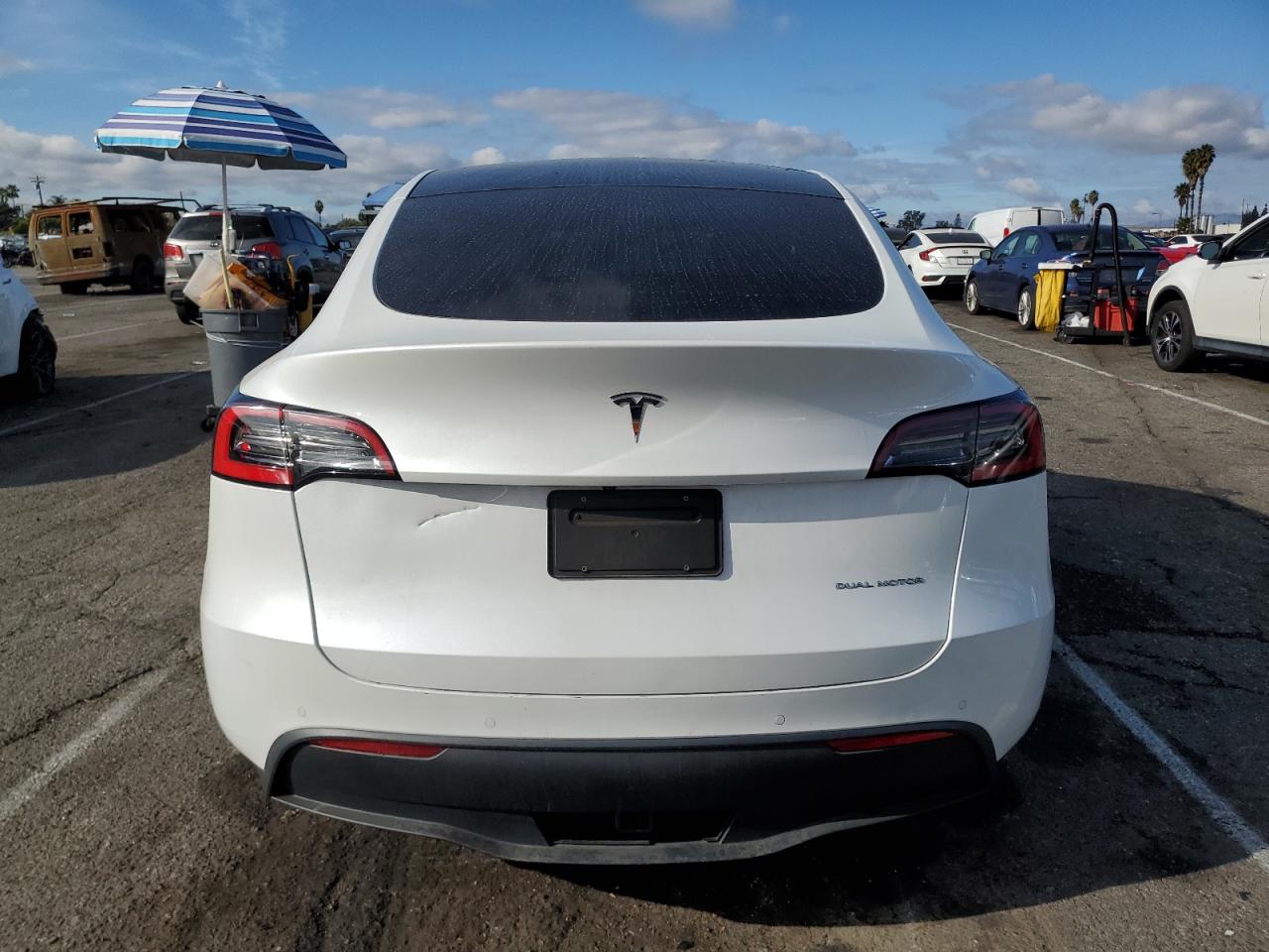 VIN 5YJYGDEE9LF055305 2020 TESLA MODEL Y no.6