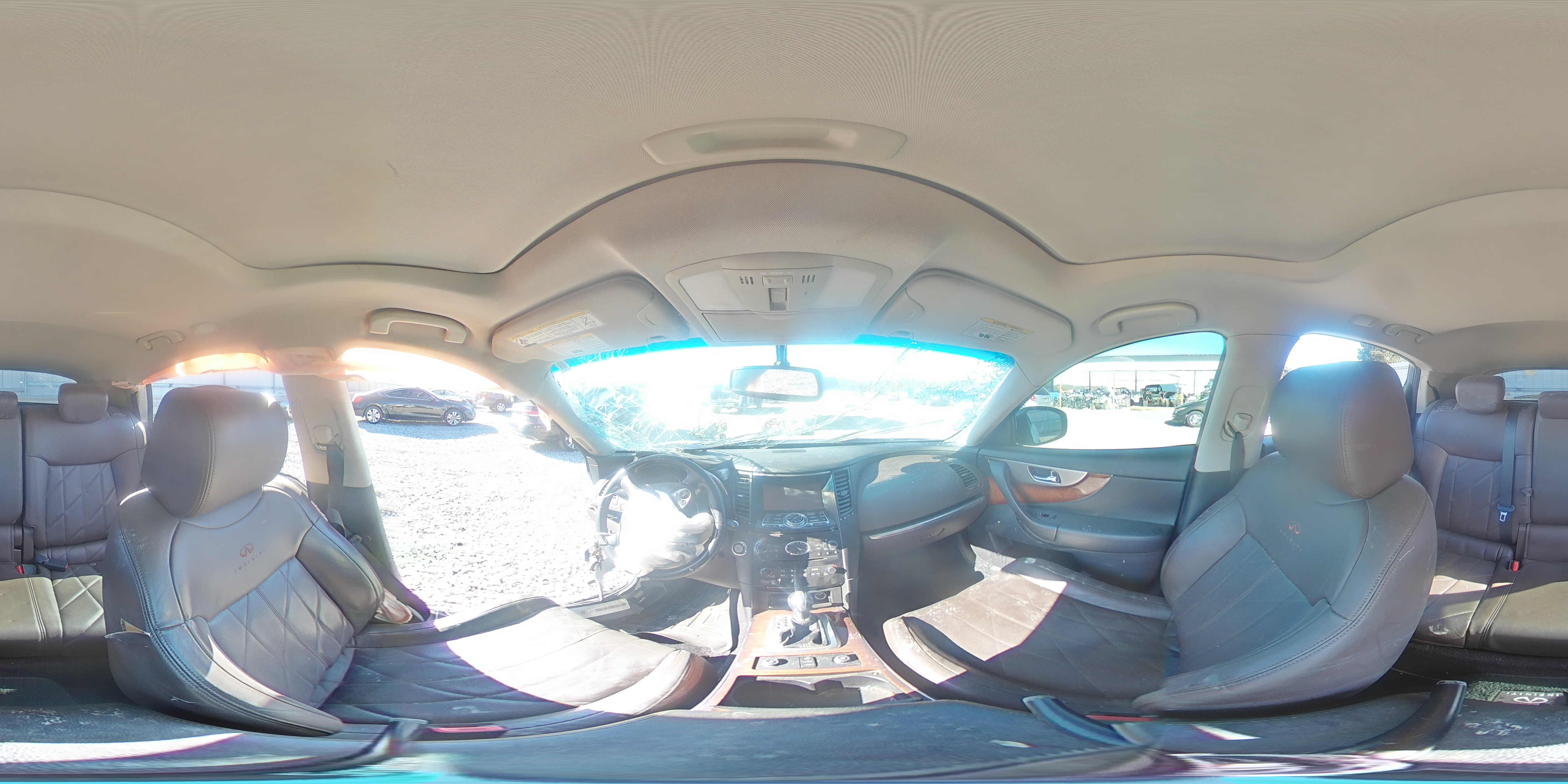 2014 Infiniti QX70 - Image 13