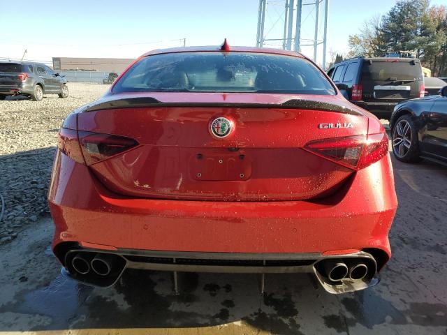  ALFA ROMEO GIULIA 2018 Красный