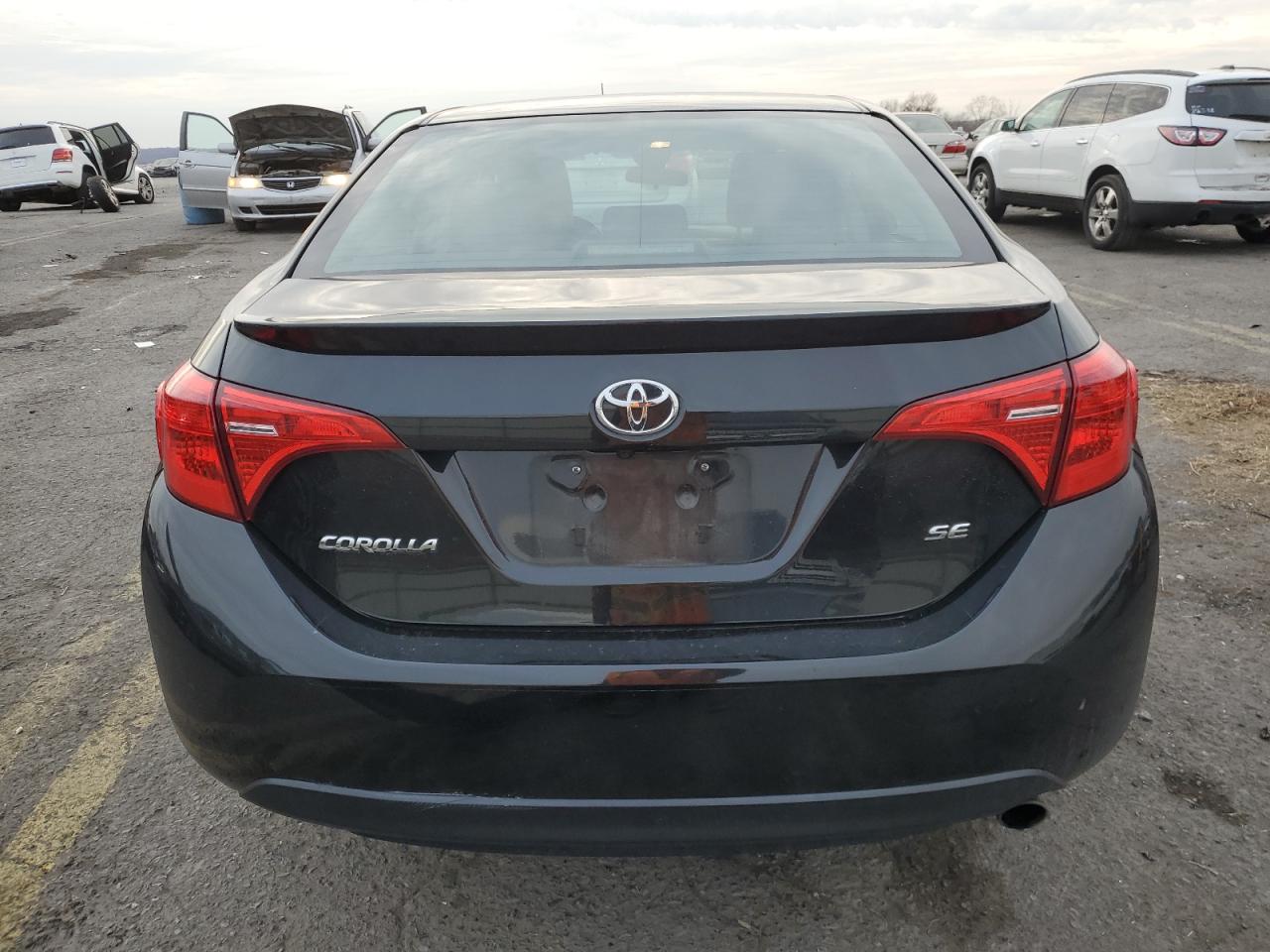 2017 Toyota Corolla L VIN: 2T1BURHE4HC795900 Lot: 81573244